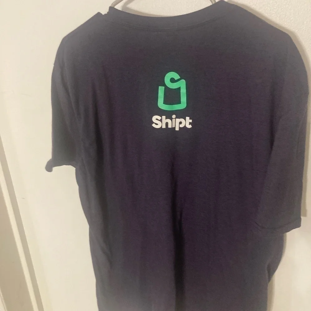 Shipt Shopper gear. 7 T-shirts. 6 of them are size XL & 1 of them is size L